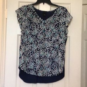 Ann Taylor ruffle sleeve top